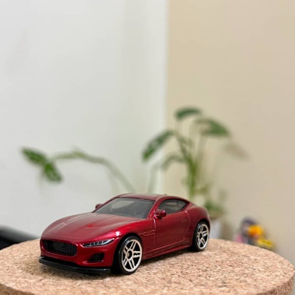 Hot Wheels 2020 Jaguar F-Type