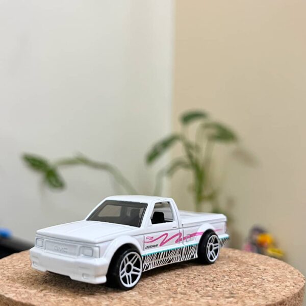 Hot Wheels 91 GMC Syclone