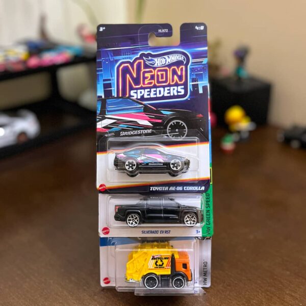 Hot Wheels Toyota AE86 Corolla Neon Speeders