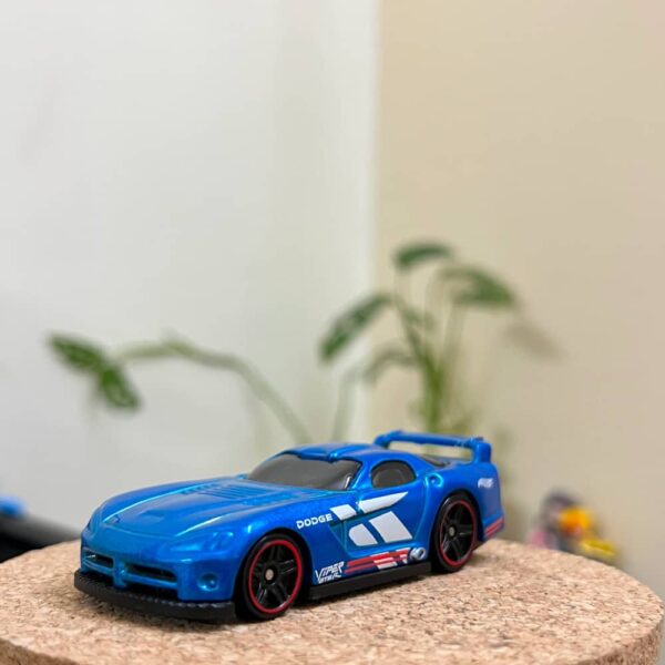 Hot Wheels Dodge Viper GTS-R (Uncarded)
