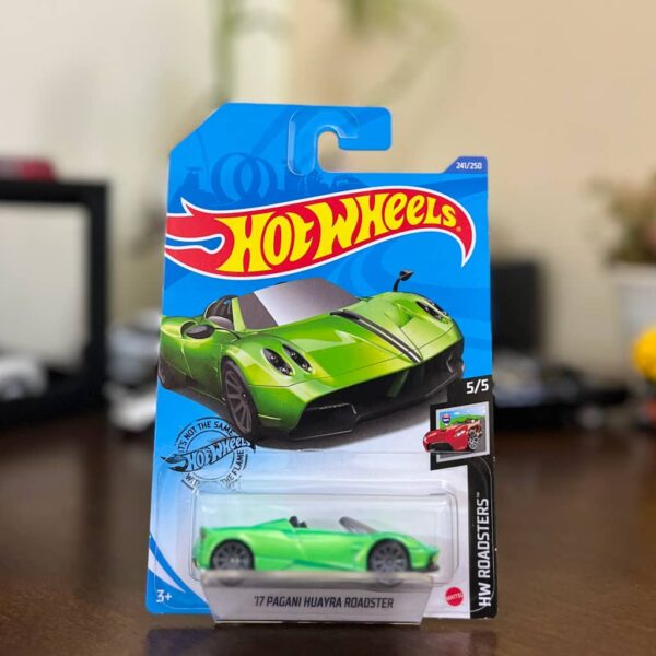 17 Pagani Huayra Roadster Green