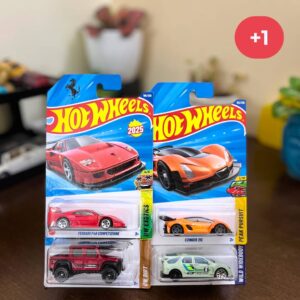 Hot Wheels Ferrari F40 Competizione and Czinger 21C Rare 5-Pack Deal