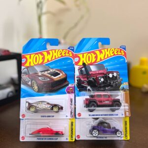 Hot Wheels GR86, Defender, Decidedly Go, 911 Clip Combo