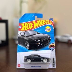 hot-wheels-j-and-k-case-2025-maserati-shamal