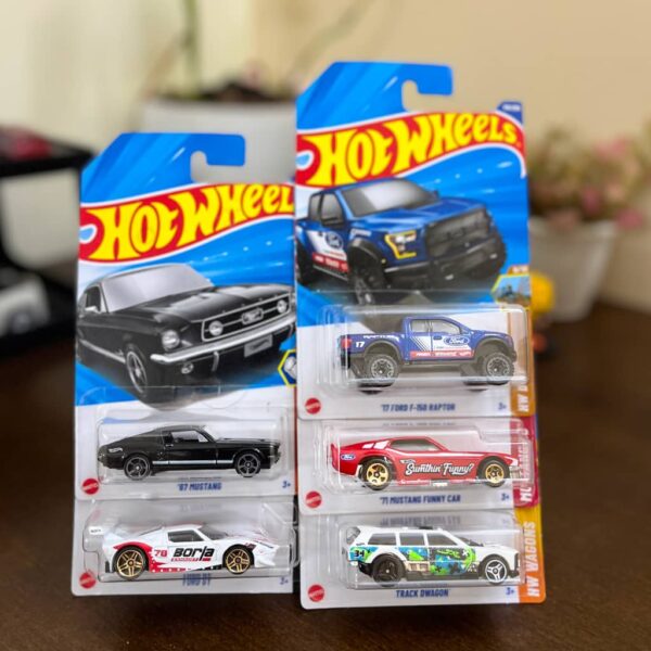 Ford Family J Case