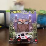 Hot Wheels 92 Jeep Wrangler Sahara Premium Pop Culture Jurassic Park