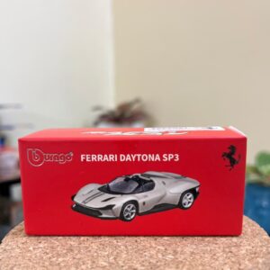 Bburago Ferrari Daytona SP3 White – Race + Play 1:64 scale Ferrari red die-cast model