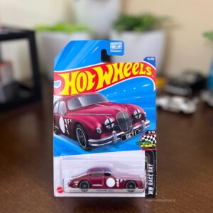 Hot Wheels Jaguar MK1 – HW Race Day USA Card Imported