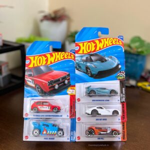 Hot-wheels-koenigsegg-jesk-combo-for-mrp