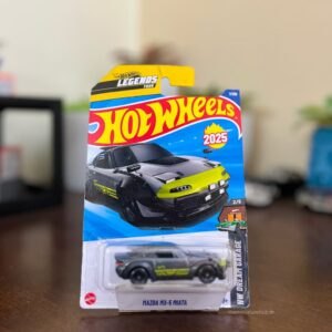 Hot Wheels Mazda MX-5 Miata Gray & Yellow Legends Tour HW Dream Garage die-cast car