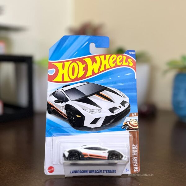 Hot Wheels Lamborghini Huracán Sterrato Safari