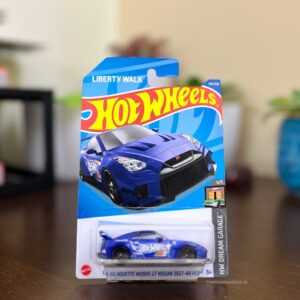 LB-Silhouette Works GT Nissan 35GT-RR Ver.2, Blue