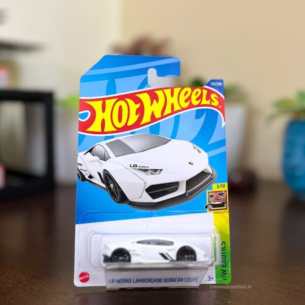 Hot Wheels LB-Works Lamborghini Huracán Coupé White