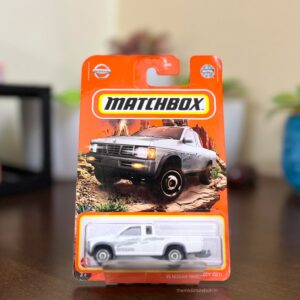 Matchbox 1995 Nissan Hardbody (D21) Pickup Truck - White