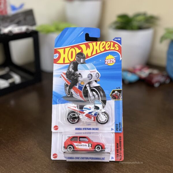 Hot Wheels Honda VFR750R & ’73 Honda Civic Custom Pack of 2