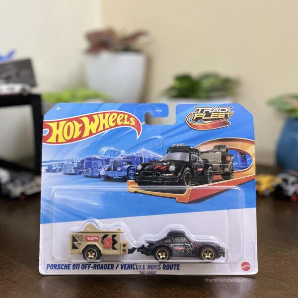 Hot Wheels Porsche 911 Off-Roader 1:64 die-cast model Track Fleet