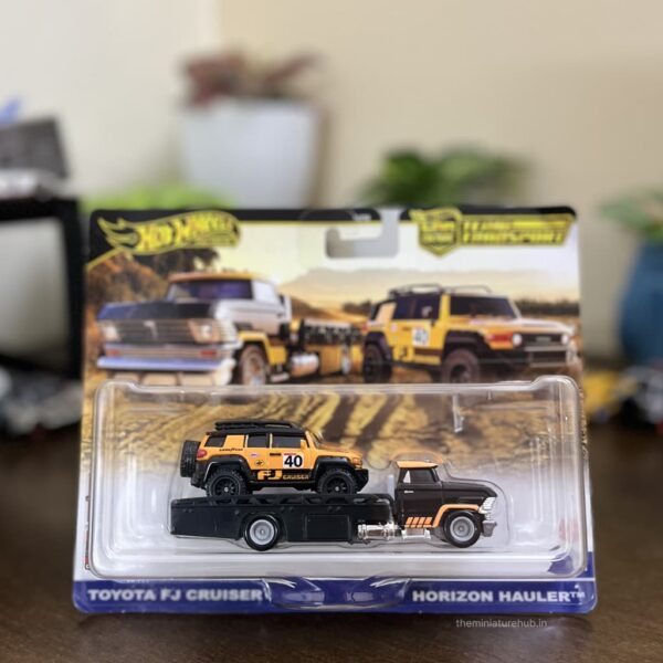 Hot Wheels Premium Toyota FJ Cruiser & Horizon Hauler Team Transport set