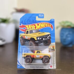 Hot Wheels ’70 Dodge Power Wagon Yellow Baja Blazers Imported USA Card