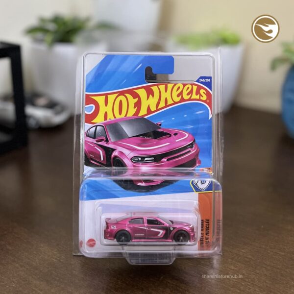 Hot Wheels Dodge Charger Hellcat Super Treasure Hunt – Muscle Mania Series (with Protector Case)