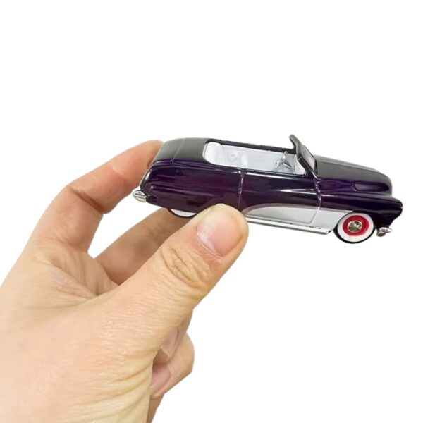 BBurago 1950 Mercury 1:64 Vintage Die-Cast Model