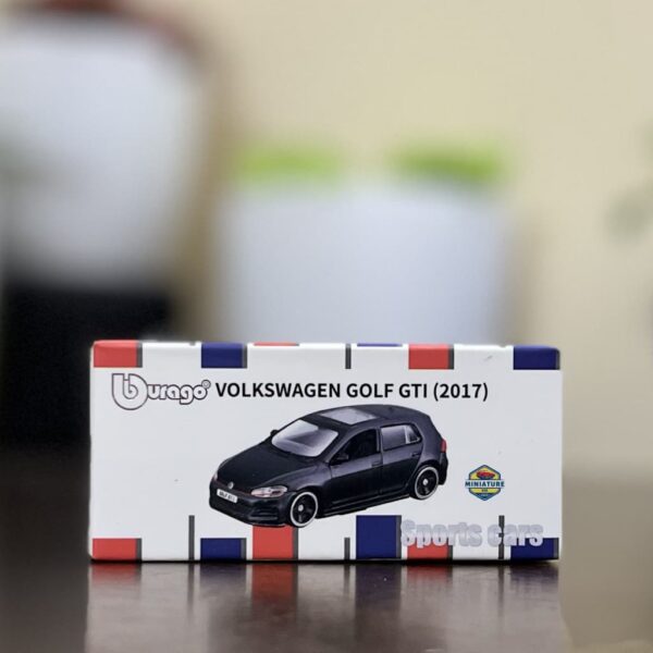 Bburago Volkswagen Golf GTI 2017 die-cast model 1:64