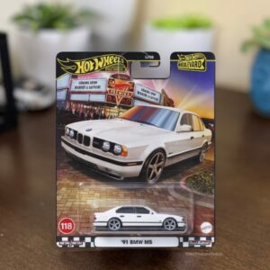 Hot Wheels ’91 BMW M5 Boulevard Premium Imported Diecast Car