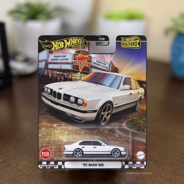 Hot Wheels ’91 BMW M5 Boulevard Premium Imported Diecast Car