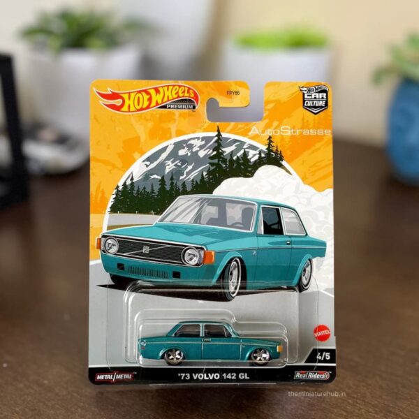 Hot Wheels ’73 Volvo 142 GL Green Auto Strasse Car Culture Premium Imported Diecast