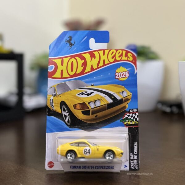 Hot Wheels Ferrari 365 GTB4 Competizione yellow Race Day die-cast