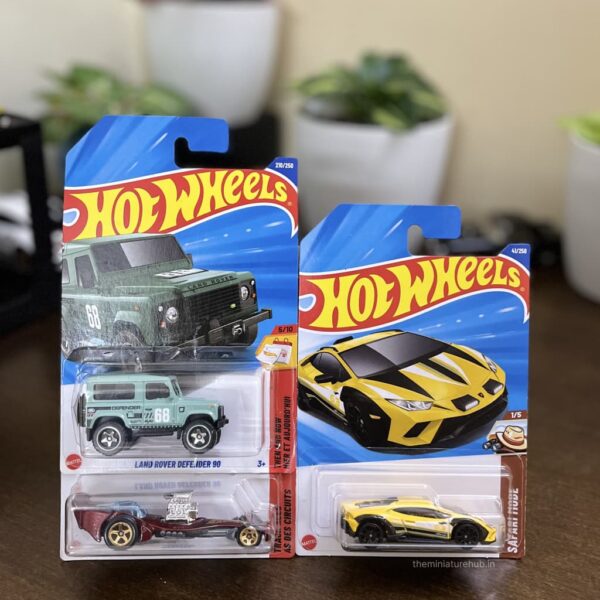 Hot Wheels Lamborghini Huracán Sterrato Land Rover Defender Madfast pack of 3
