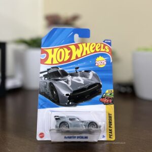 Hot Wheels McMurtry Spéirling grey Peak Pursuit die-cast car