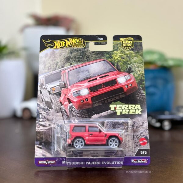Hot Wheels Terra Trek Mitsubishi Pajero Evolution Imported 1:64 Diecast
