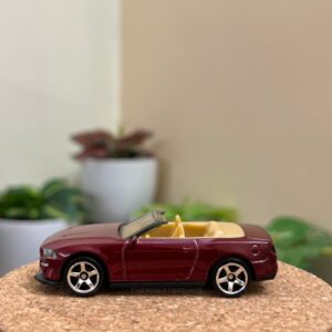 Matchbox 2018 Ford Mustang Convertible Red 1:64 Diecast – Loose