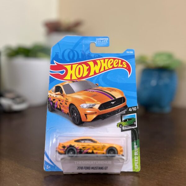 Hot Wheels 2018 Ford Mustang GT Speed Blur USA card minor vein