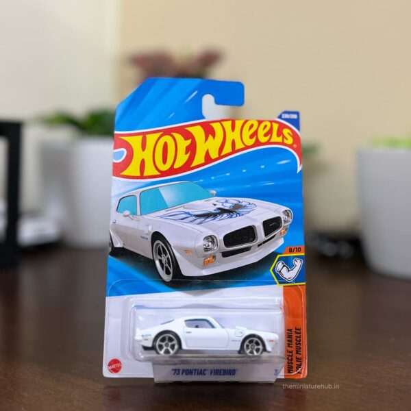 Hot Wheels ’73 Pontiac Firebird white Muscle Mania die-cast