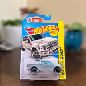 Hot Wheels 15 Ford F-150 Silver HW Off-Road 119/250 2015