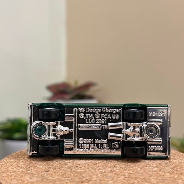 Matchbox 1966 Dodge Charger uncarded metallic green 1:64