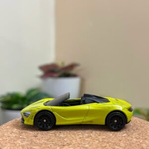 Matchbox McLaren 720 Spider uncarded lime green supercar