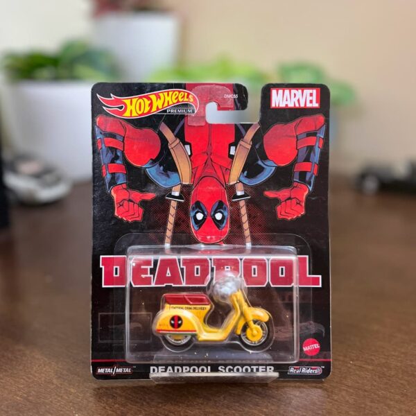 Hot Wheels Deadpool Scooter Marvel collectible