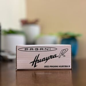 Hot Wheels RLC Pagani Huayra R 1:64 premium die-cast model