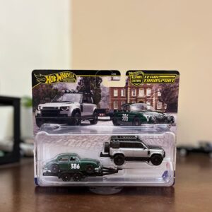 Hot Wheels Team Transport Jaguar MK1 Land Rover Defender 110 74