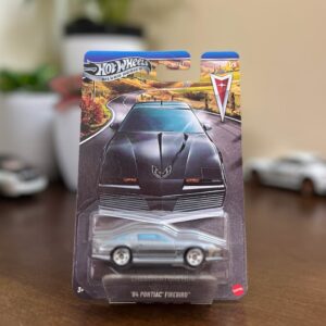 Hot Wheels 84 Pontiac Firebird Silver Series