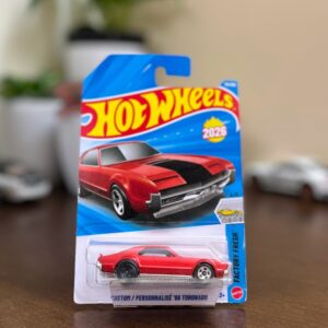 Hot Wheels Custom 66 Toronado error wheel variation Factory Fresh