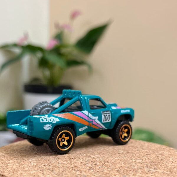 Hot Wheels 1987 Dodge D100 Teal Uncarded