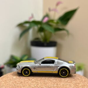 Hot Wheels ’10 Ford Shelby GT500 Super Snake Zamac uncarded silver finish