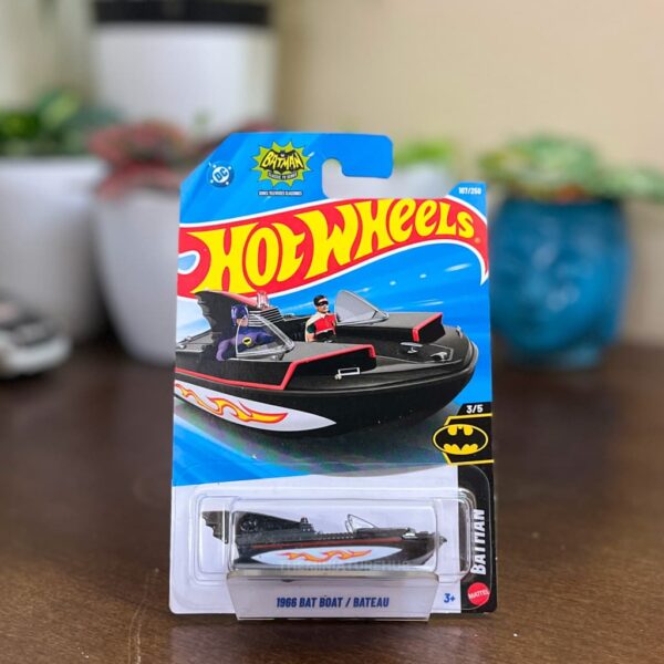 Hot Wheels 1966 Bat Boat Black Batman
