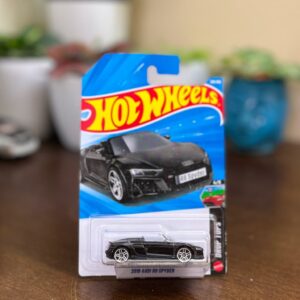 Hot Wheels 2019 Audi R8 Spyder Black Drop Tops