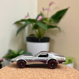 Hot Wheels ’69 Corvette Zamac uncarded silver finish model