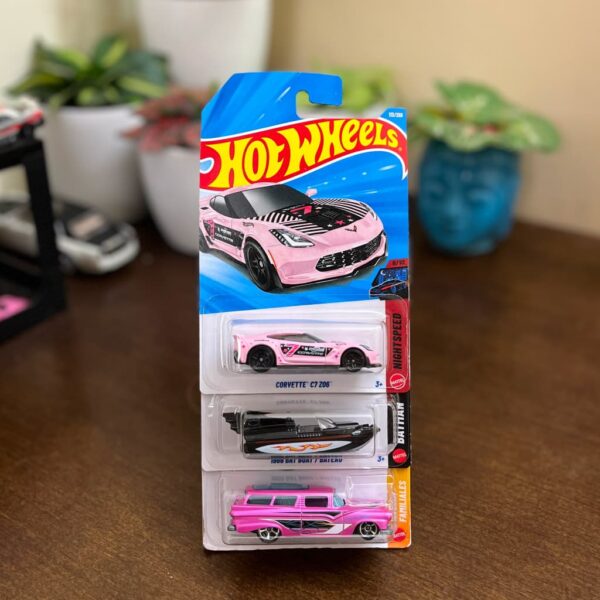 Hot Wheels Corvette C7 Z06 Bat Boat 8 Crate imported combo set