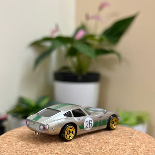 Hot Wheels Toyota 2000GT Zamac uncarded silver finish